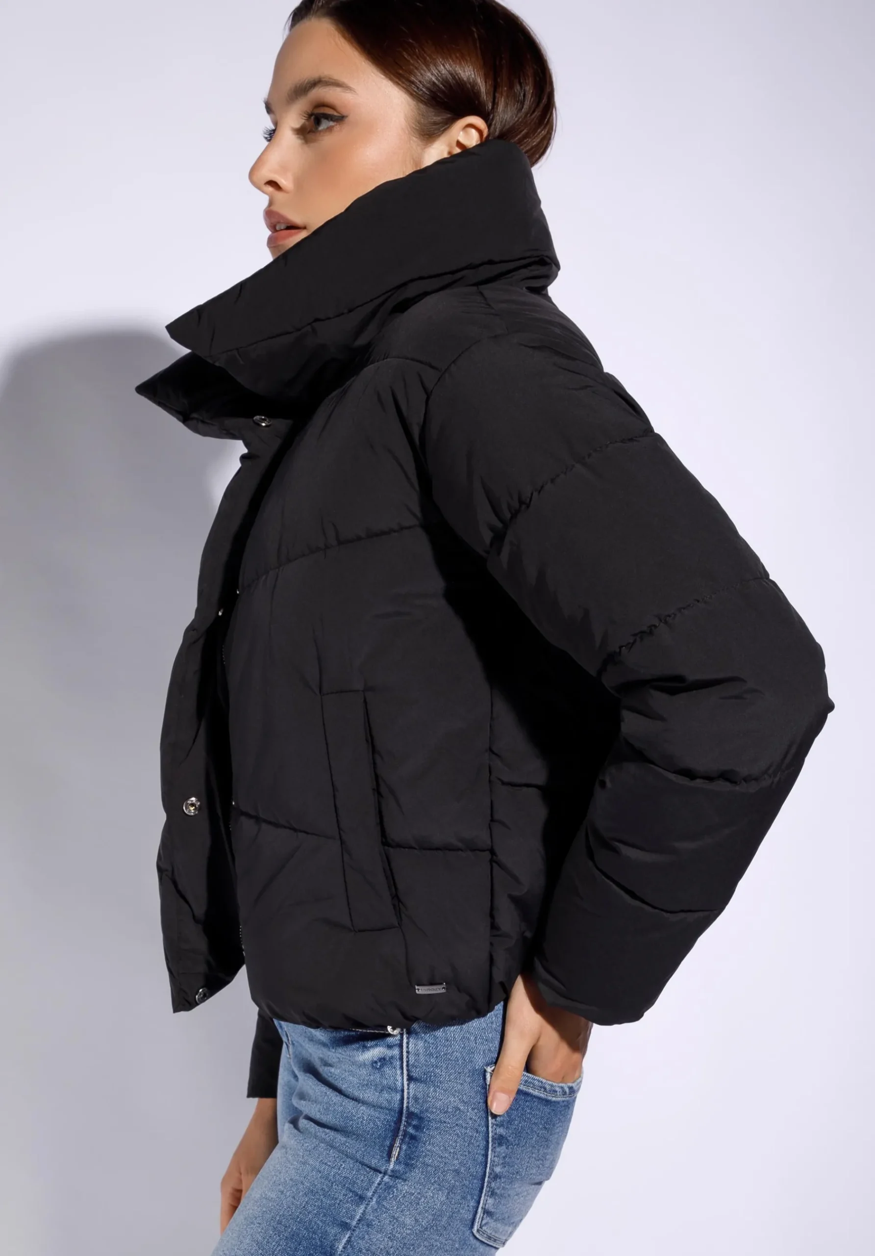 Damska kurtka oversize pikowana czarna>WITTCHEN Sale