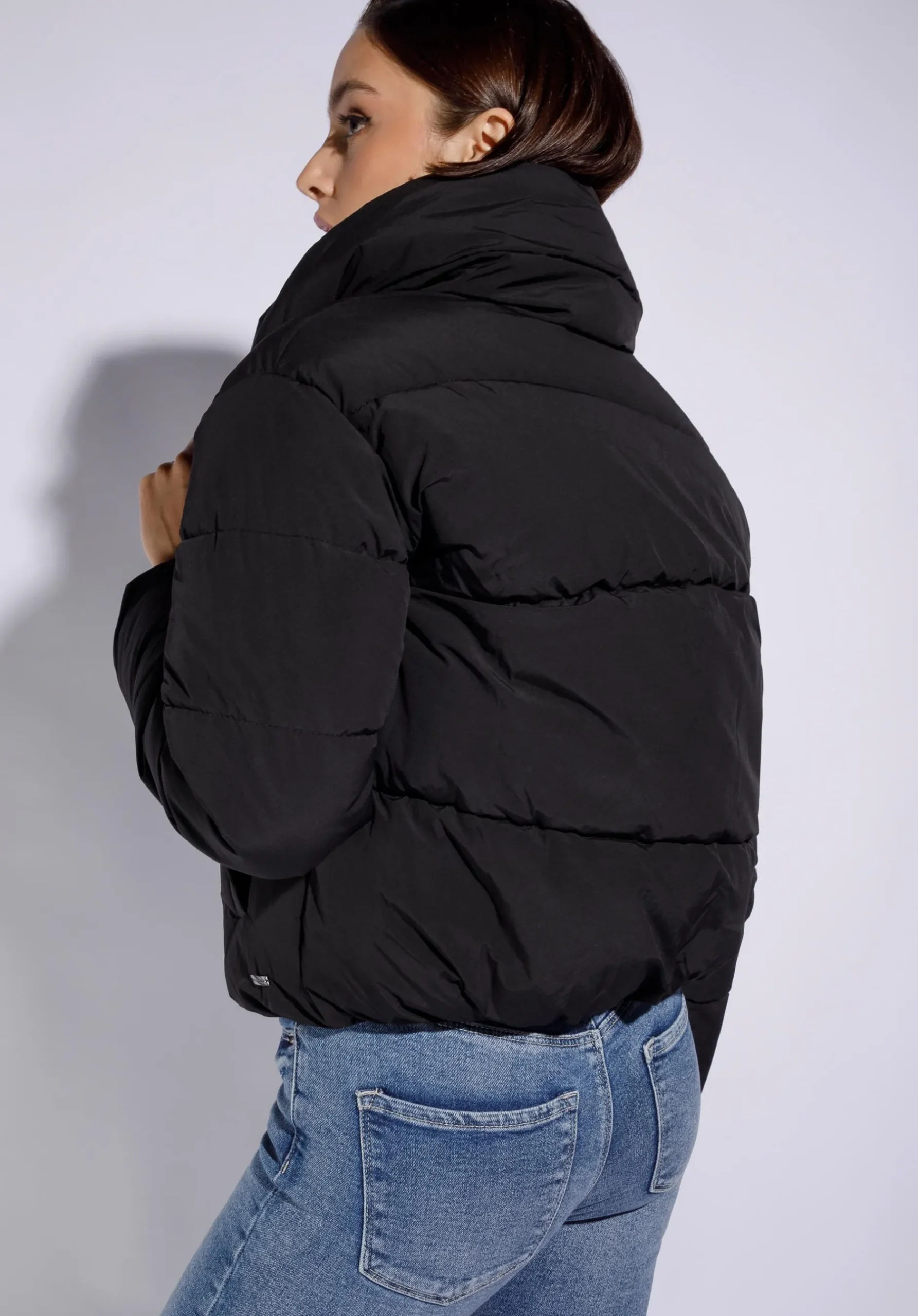Damska kurtka oversize pikowana czarna>WITTCHEN Sale