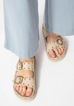 Damskie klapki ze skóry z metalowymi detalami beżowo - złote>WITTCHEN Fashion