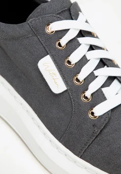 Damskie sneakersy dżinsowe na platformie ciemny szare><noscript><img width=