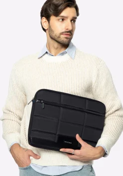 Etui na laptopa 15,6'' pikowane czarne><noscript><img width=