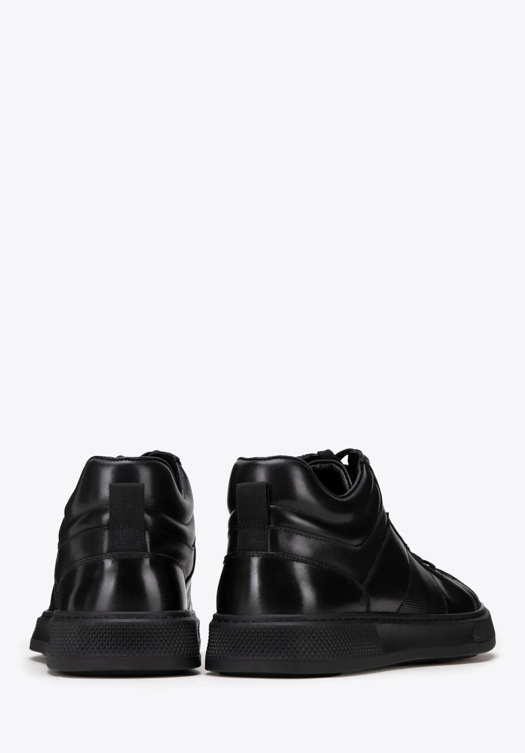 Męskie sneakersy ze skóry naturalnej sznurowane czarne>WITTCHEN Sale