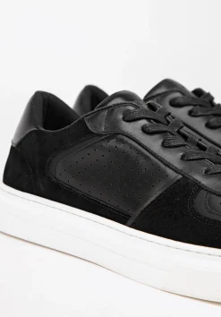 Męskie sneakersy ze skóry z perforacjami czarne><noscript><img width=