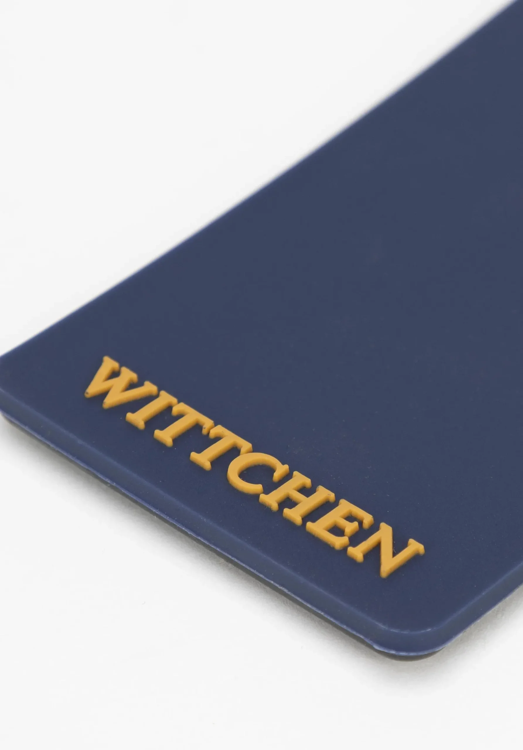 Średnia walizka z ABS - u i identyfikator z logo szara>WITTCHEN Hot
