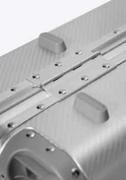 Zestaw małej i średniej walizki z aluminium><noscript><img width=